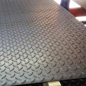 Лист г/к рифленый ромб/чечевица 5х1500х6000 ГОСТ 8568-77 ОборонСпецСплав